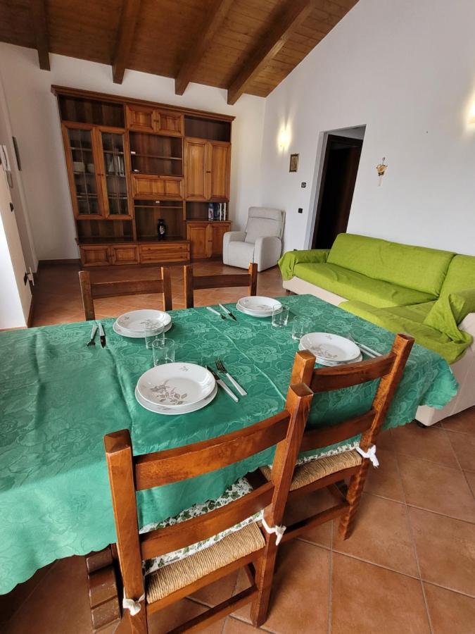 Apartmán Casa Nicca Oleggio Exteriér fotografie